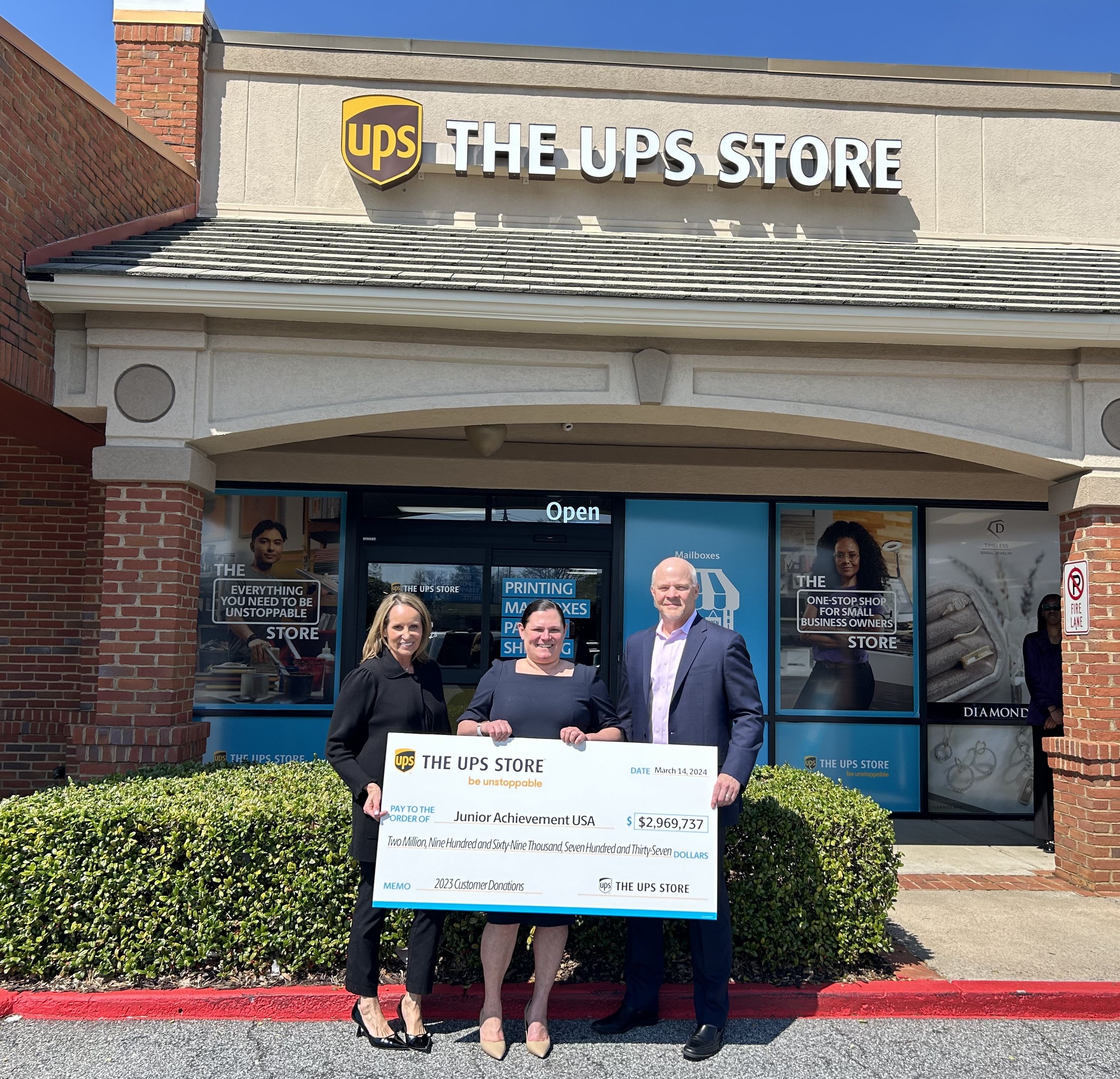 The UPS Store President, Sarah Casalan Bittle, presents $2.9 Million Donation to Junior Achievement USA®