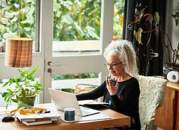 woman working on laptop