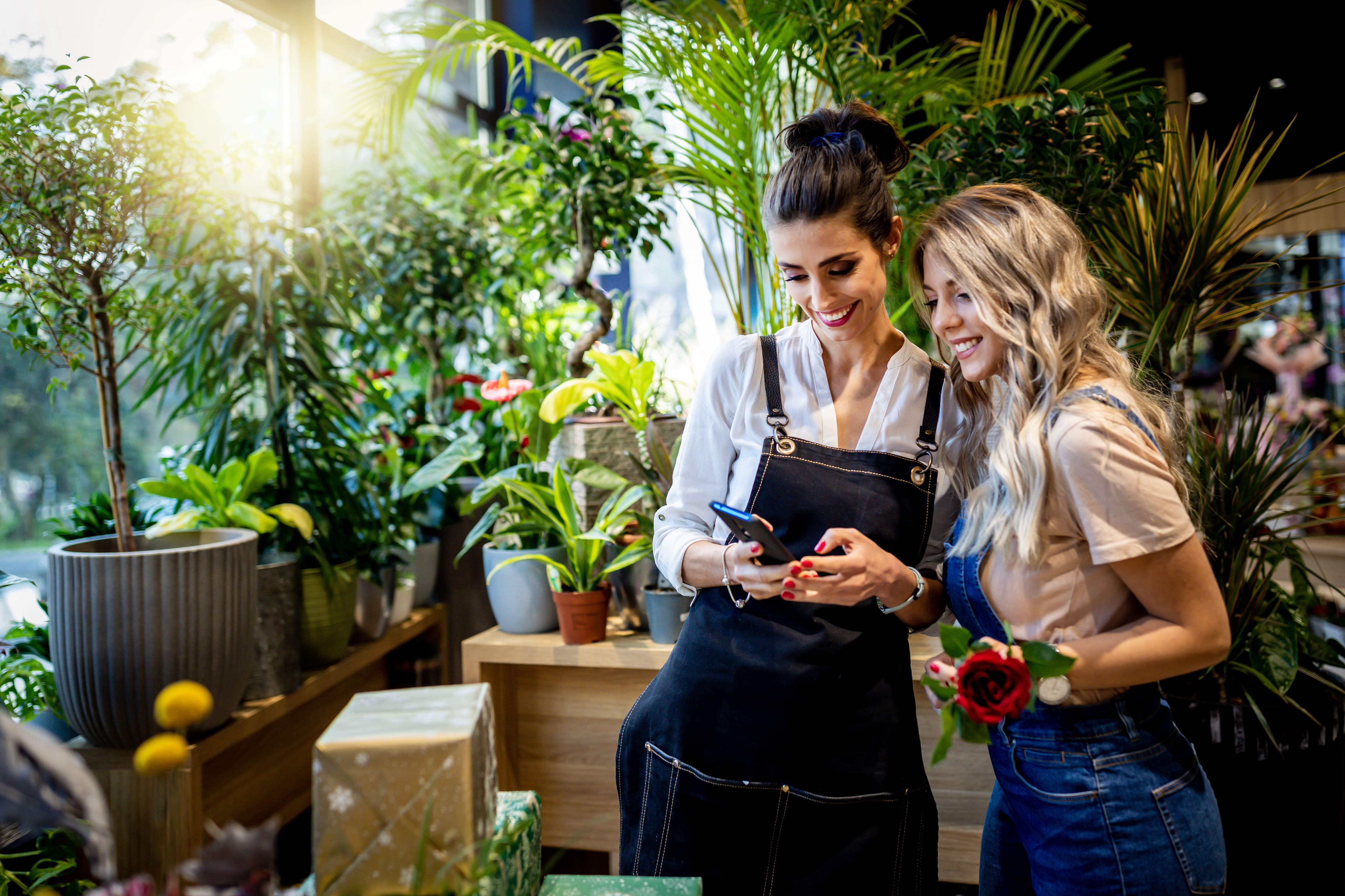 female shop owners read online reviews