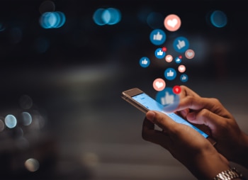 How marketing influences consumer behavior