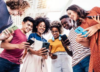 millennial-vs-gen-z-1